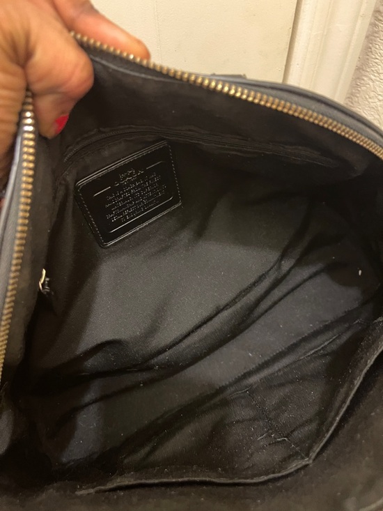 Coach, please check all picture of condition - Picture 17 of 17